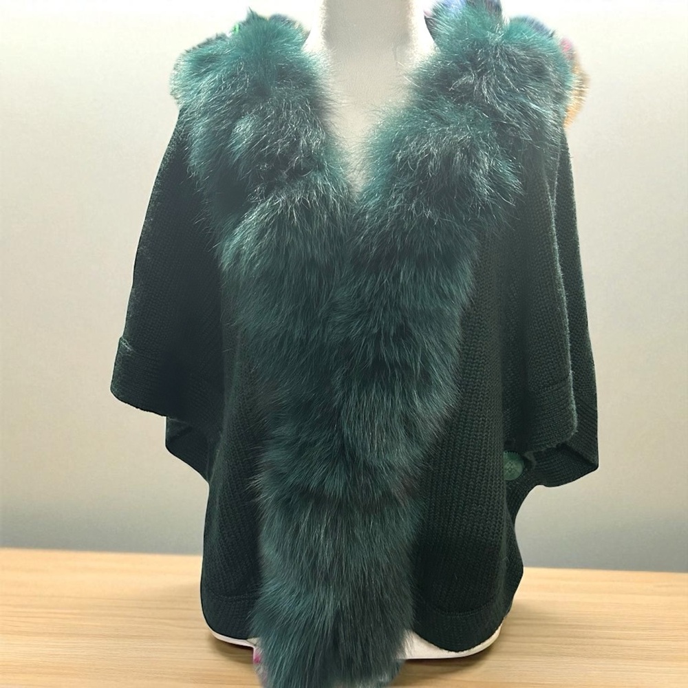 Siren Song Bottle Green Wool Blend Cape w/ Real Fox‎ Fur Trim & Buttons